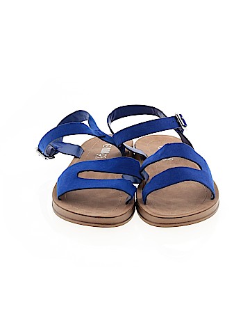 Rouge Sandals (view 2)