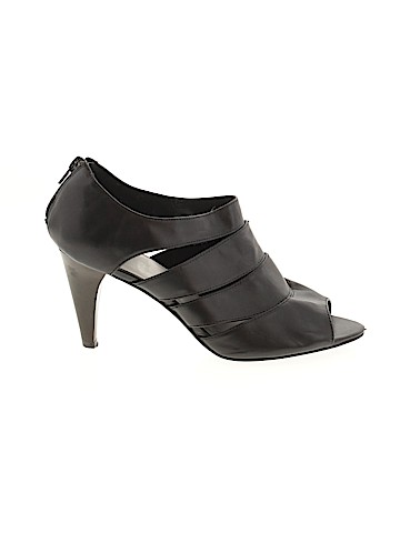 Fioni Heels (view 1)