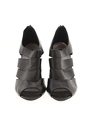 Fioni Heels (view 2)