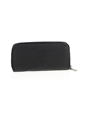 Unbranded Wallet (view 2)