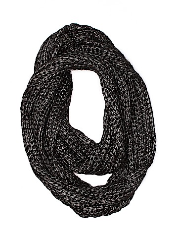 Vincent Pradier Scarf (view 1)