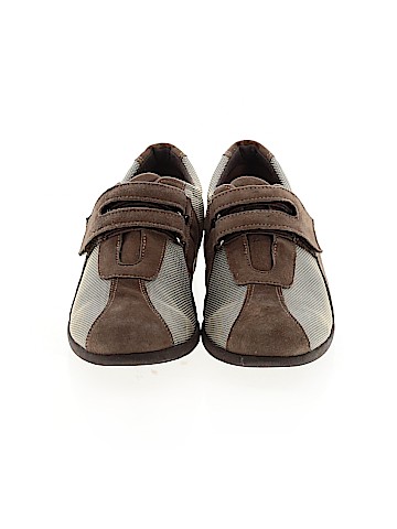 Munro American Sneakers (view 2)