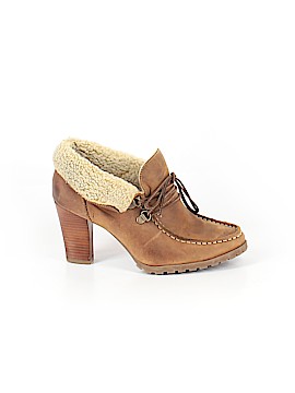 Audrey Brooke Size 7 1/2
