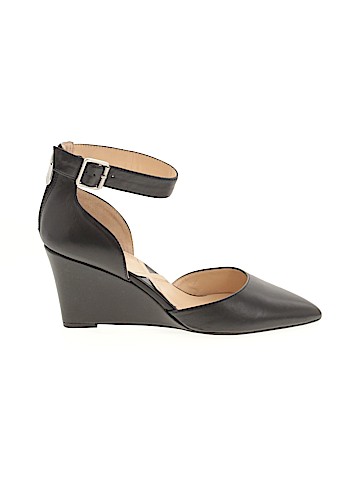 Adrienne Vittadini Wedges (view 1)