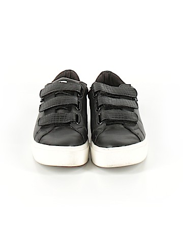 London Underground Sneakers (view 2)