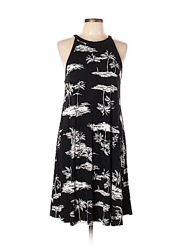 Old Navy Casual Dress (view 1)