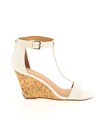 Kenneth Cole REACTION Wedges (view 1)