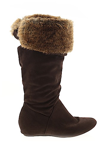 REPORT Boots (view 1)