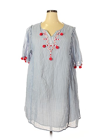 Crown & Ivy Casual Dress (view 1)