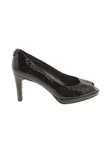 Stuart Weitzman Heels (view 1)
