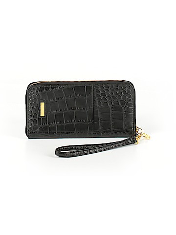 Jessica Simpson Wristlet (view 1)