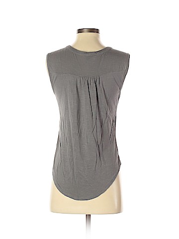 American Eagle Outfitters Sleeveless Top (view 2)