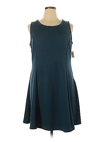 Old Navy Casual Dress (view 1)