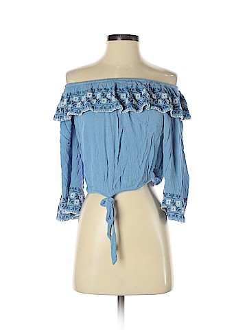 American Eagle Outfitters 3/4 Sleeve Blouse (view 1)