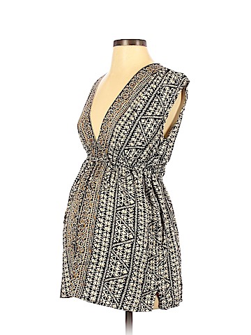 Motherhood Sleeveless Blouse (view 1)