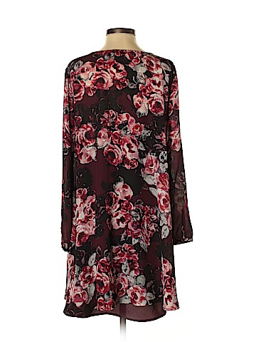 cupcakes and cashmere Casual Dress (view 2)