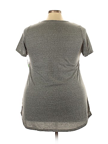 Lularoe Short Sleeve T-Shirt (view 2)