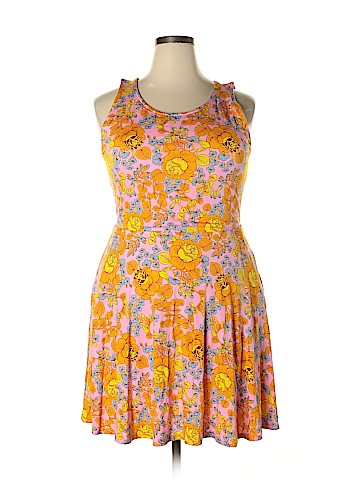 Agnes & Dora Casual Dress (view 1)