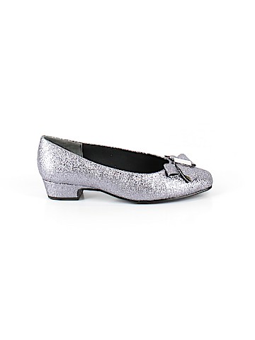 Mark + Lemp Flats (view 1)