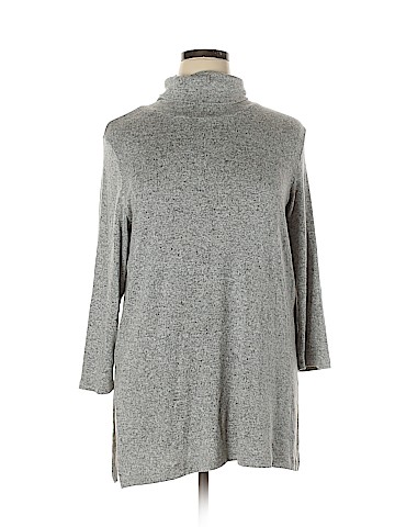 Old Navy Pullover Sweater (view 1)