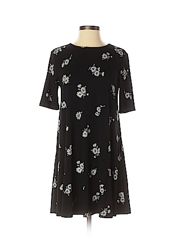 Old Navy Casual Dress (view 1)