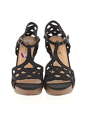 Dollhouse Wedges (view 2)