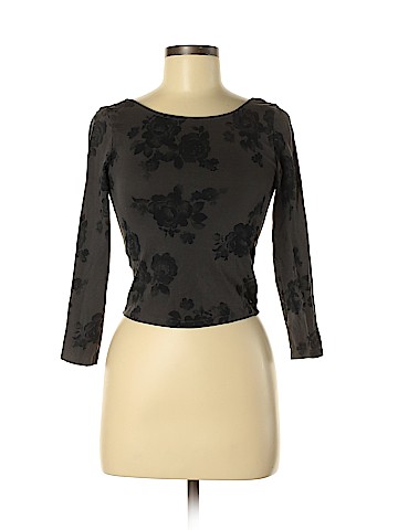 American Eagle Outfitters Long Sleeve T-Shirt (view 1)