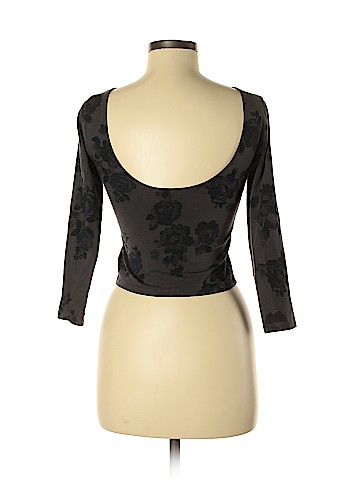 American Eagle Outfitters Long Sleeve T-Shirt (view 2)