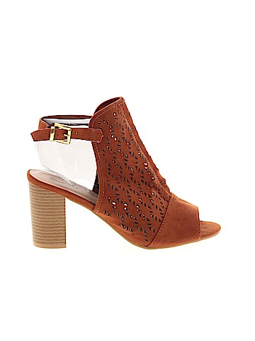 Qupid Heels (view 1)