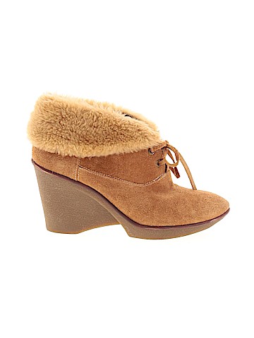 B Makowsky Wedges (view 1)