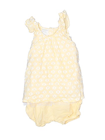 First Impressions Short Sleeve Outfit (view 1)