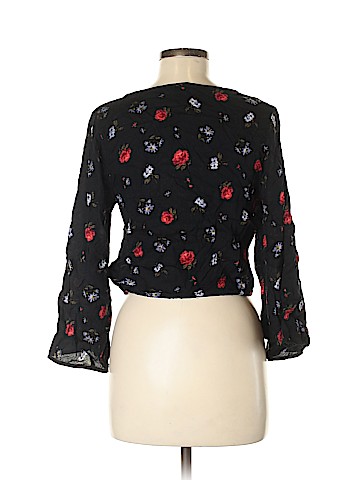 American Eagle Outfitters 3/4 Sleeve Blouse (view 2)