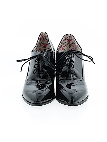 Unbranded Heels (view 2)