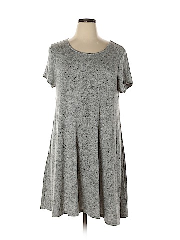 Old Navy Casual Dress (view 1)