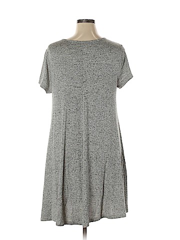 Old Navy Casual Dress (view 2)