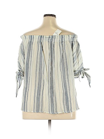 Lane Bryant Short Sleeve Top (view 2)