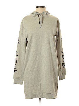 Romeo & Juliet Couture Size Sm