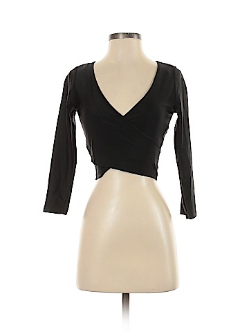 Forever 21 Long Sleeve T-Shirt (view 1)