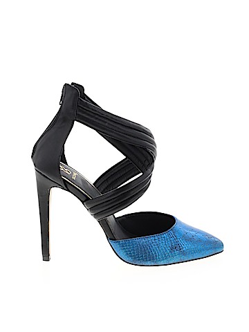 Scene Heels (view 1)