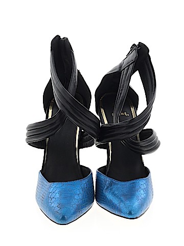 Scene Heels (view 2)