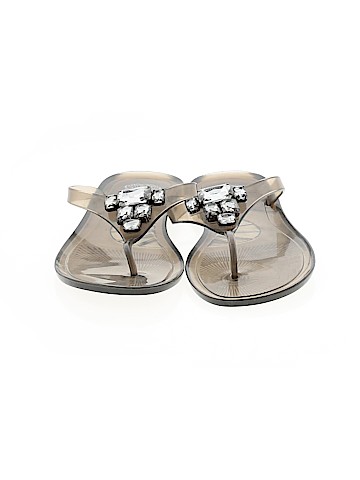 Vince Camuto Flip Flops (view 2)