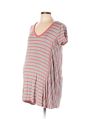 Jessica Simpson Maternity Short Sleeve T-Shirt (view 1)