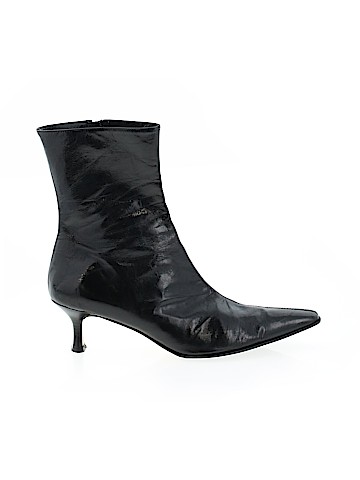 Saccoo Ankle Boots (view 1)