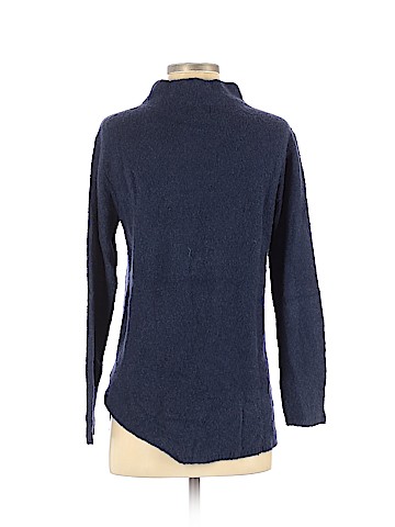 Old Navy Pullover Sweater (view 2)