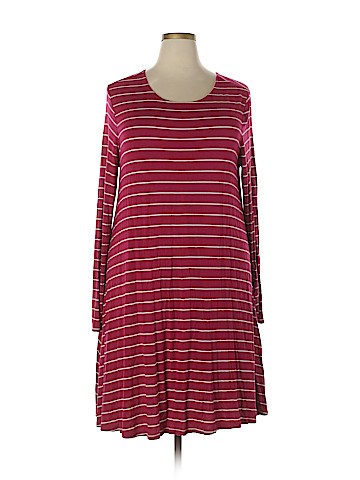 Old Navy Casual Dress (view 1)