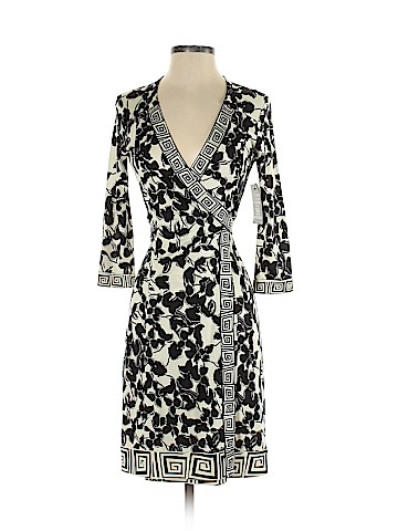 Diane von Furstenberg Casual Dress (view 1)