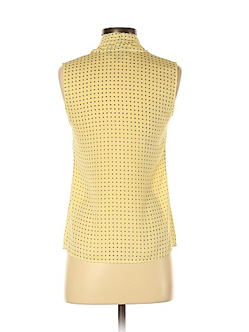 Banana Republic Sleeveless Button-Down Shirt (view 2)