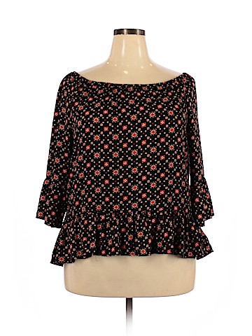 Xhilaration 3/4 Sleeve Blouse (view 1)