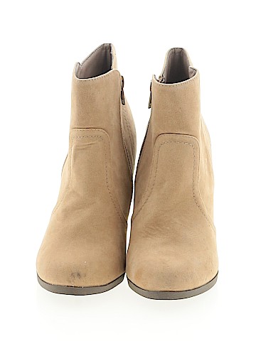 Lulu's Boots (view 2)