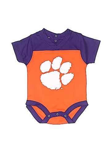 Threads Short Sleeve Onesie (view 1)